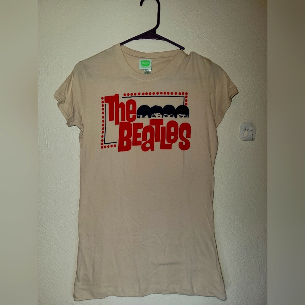 The Beatles Sgt. Pepper's Lonely Hearts Club Band Tee John Lennon Paul McCartney